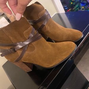 Carlos Santana Shoe Booties